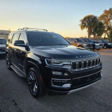 More photos of 2022 Jeep Wagoneer Series II Sport Utility 4D at Winter Park Auto Exchange, FL
