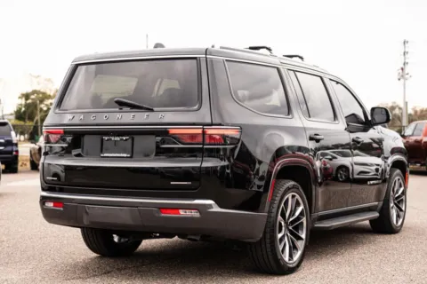 More photos of 2022 Jeep Wagoneer Series II Sport Utility 4D at Winter Park Auto Exchange, FL