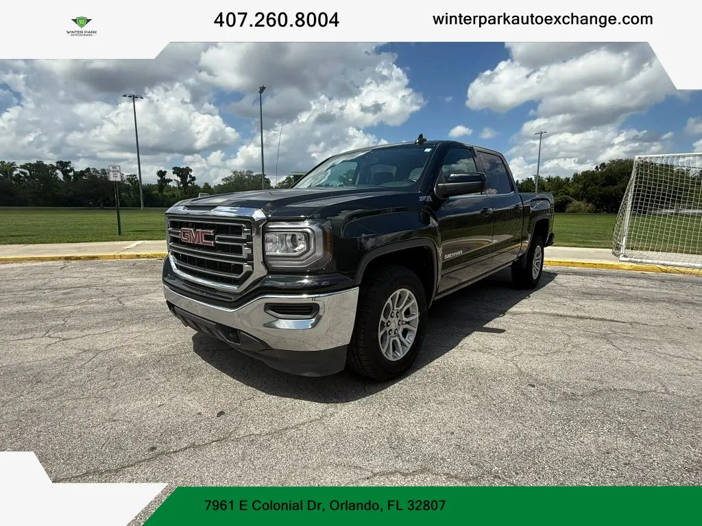 2017 GMC Sierra 4WD Crew Cab Short Box SLE's photo