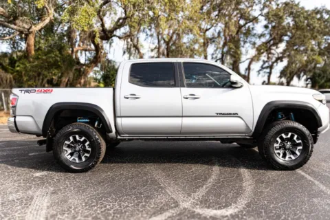More photos of 2022 Toyota Tacoma Double Cab SR Pickup 4D 5 ft at Winter Park Auto Exchange, FL