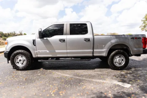 More photos of 2022 Ford F350 Super Duty Crew Cab XL Pickup 4D 6 3/4 ft at Winter Park Auto Exchange, FL