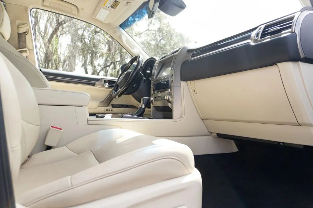 2021 Lexus GX Base - Photo 14