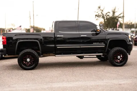 More photos of 2017 GMC Sierra 2500 HD Crew Cab Denali Pickup 4D 6 1/2 ft at Winter Park Auto Exchange, FL