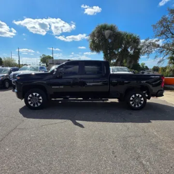 Another view of 2021 Chevrolet Silverado 2500 HD Crew Cab Custom Pickup 4D 6 1/2 ft for sale in Orlando, FL at Winter Park Auto Exchange