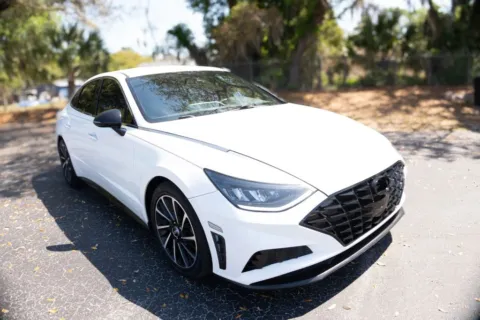 Another view of 2020 Hyundai Sonata SEL Plus Sedan 4D for sale in Orlando, FL at Winter Park Auto Exchange