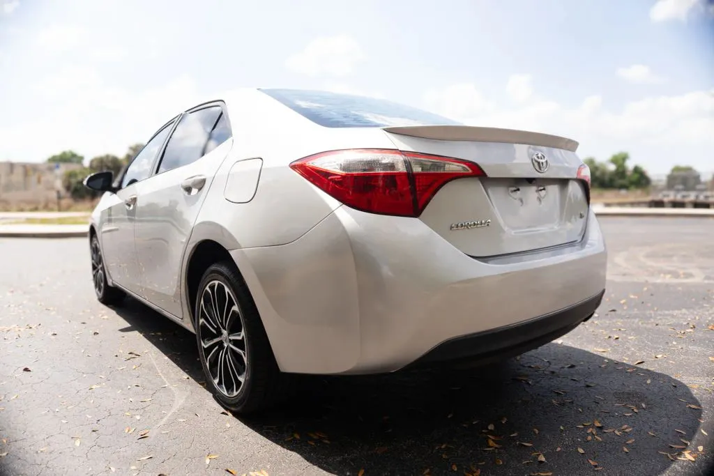2015 Toyota Corolla S Plus - Photo 7