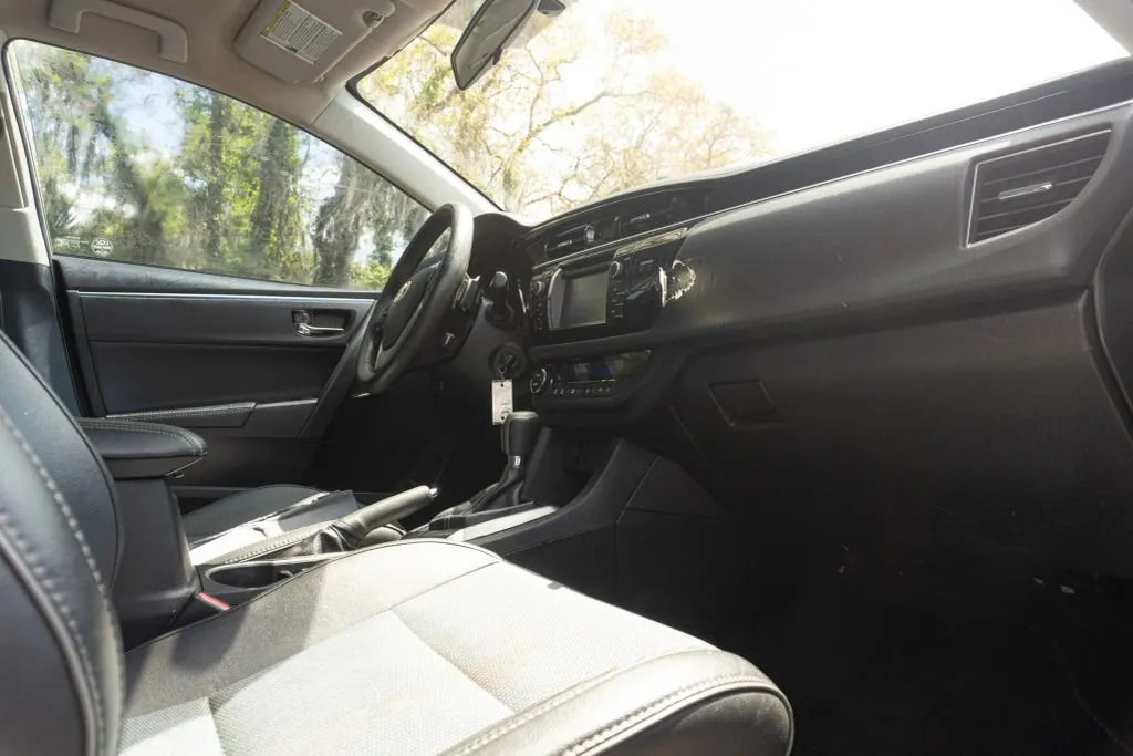 2015 Toyota Corolla S Plus - Photo 15