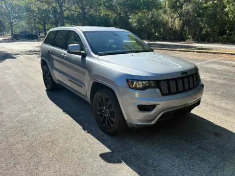 Another view of 2018 Jeep Grand Cherokee Altitude Sport Utility 4D for sale in Orlando, FL at Winter Park Auto Exchange