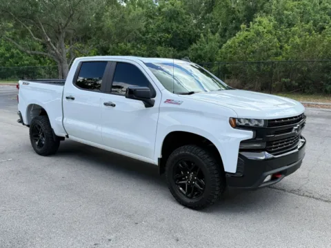 Another view of 2020 Chevrolet Silverado 1500 Crew Cab LT Trail Boss Pickup 4D 5 3/4 ft for sale in Orlando, FL at Winter Park Auto Exchange
