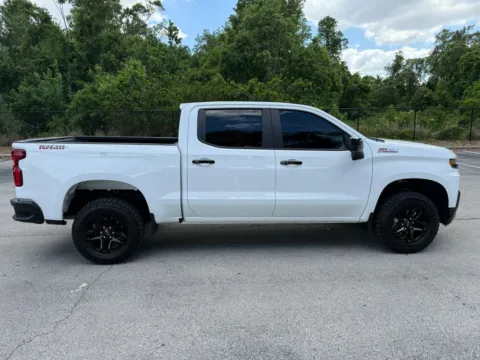 More photos of 2020 Chevrolet Silverado 1500 Crew Cab LT Trail Boss Pickup 4D 5 3/4 ft at Winter Park Auto Exchange, FL