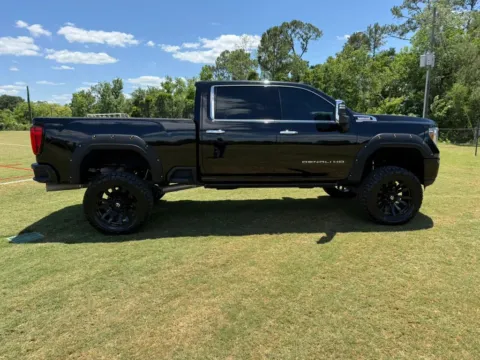 More photos of 2020 GMC Sierra 2500 HD Crew Cab Denali Pickup 4D 6 1/2 ft at Winter Park Auto Exchange, FL