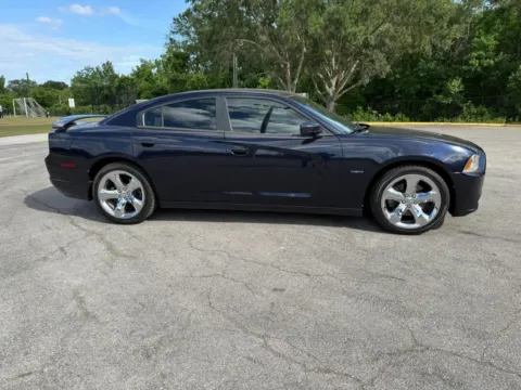 More photos of 2011 Dodge Charger R/T Sedan 4D at Winter Park Auto Exchange, FL