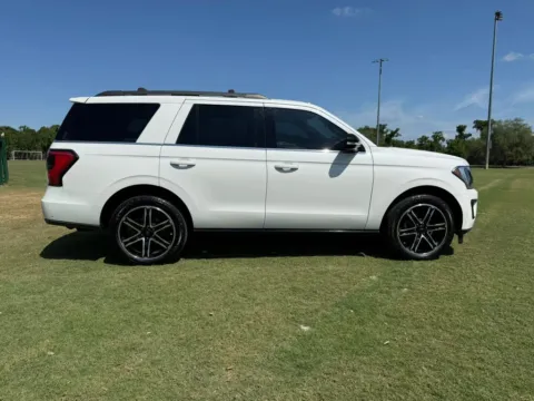 More photos of 2021 Ford Expedition Limited Sport Utility 4D at Winter Park Auto Exchange, FL