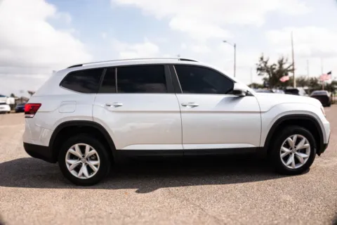 More photos of 2019 Volkswagen Atlas SE w/Tech Pkg Sport Utility 4D at Winter Park Auto Exchange, FL