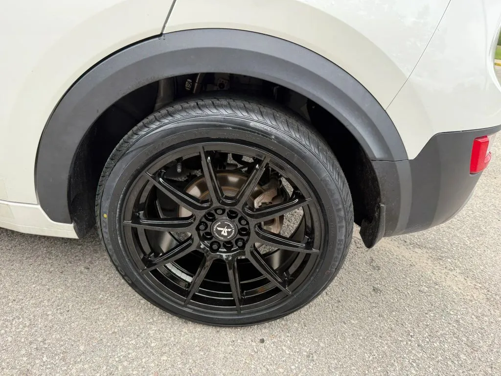 2024 Kia Niro LX - Photo 22