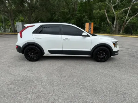 More photos of 2024 Kia Niro LX Wagon 4D at Winter Park Auto Exchange, FL