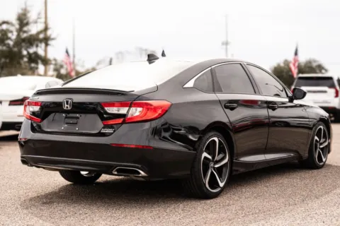 More photos of 2022 Honda Accord Sport Special Edition Sedan 4D at Winter Park Auto Exchange, FL