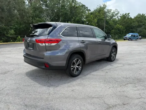 More photos of 2017 Toyota Highlander LE Sport Utility 4D at Winter Park Auto Exchange, FL