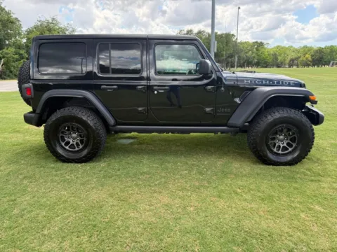 More photos of 2023 Jeep Wrangler Unlimited High Tide Sport Utility 4D at Winter Park Auto Exchange, FL