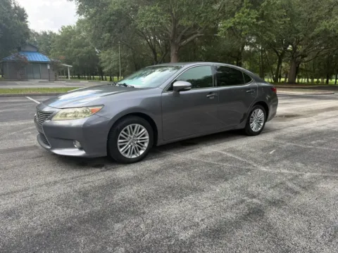 Photos of 2013 Lexus ES 350 Sedan 4D for sale in Orlando, FL at Winter Park Auto Exchange