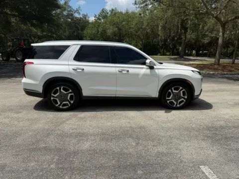 More photos of 2023 Hyundai Palisade Limited Sport Utility 4D at Winter Park Auto Exchange, FL