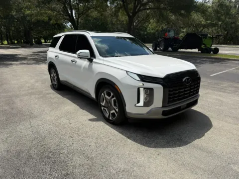 More photos of 2023 Hyundai Palisade Limited Sport Utility 4D at Winter Park Auto Exchange, FL