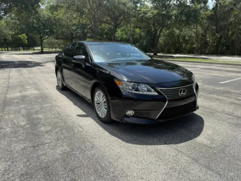 More photos of 2015 Lexus ES 350 Sedan 4D at Winter Park Auto Exchange, FL