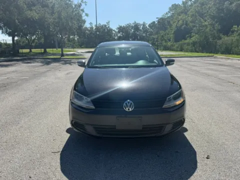 Another view of 2012 Volkswagen Jetta 2.5L SE Sedan 4D for sale in Orlando, FL at Winter Park Auto Exchange
