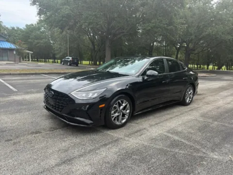 Photos of 2020 Hyundai Sonata SEL Sedan 4D for sale in Orlando, FL at Winter Park Auto Exchange
