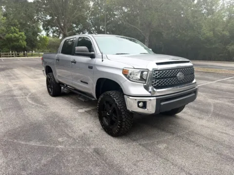More photos of 2018 Toyota Tundra CrewMax SR5 Pickup 4D 5 1/2 ft at Winter Park Auto Exchange, FL
