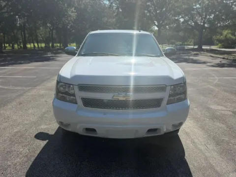 Another view of 2007 Chevrolet Avalanche LT Sport Utility Pickup 4D 5 1/4 ft for sale in Orlando, FL at Winter Park Auto Exchange