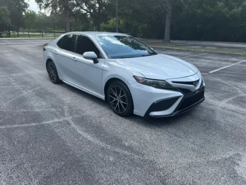 More photos of 2022 Toyota Camry SE Sedan 4D at Winter Park Auto Exchange, FL