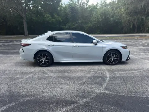 More photos of 2022 Toyota Camry SE Sedan 4D at Winter Park Auto Exchange, FL