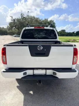 More photos of 2006 Nissan Frontier Crew Cab LE Pickup 4D 5 ft at Winter Park Auto Exchange, FL