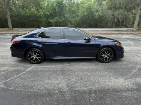 More photos of 2021 Toyota Camry SE Sedan 4D at Winter Park Auto Exchange, FL