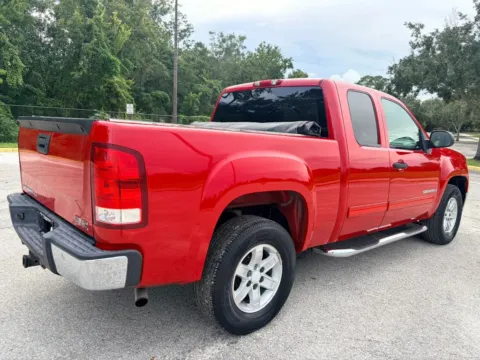 More photos of 2007 GMC Sierra 1500 Extended Cab SLE Pickup 4D 5 3/4 ft at Winter Park Auto Exchange, FL
