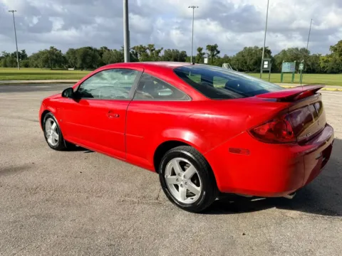 More photos of 2008 Pontiac G5 Coupe 2D at Winter Park Auto Exchange, FL
