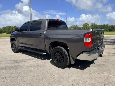 More photos of 2017 Toyota Tundra CrewMax SR5 Pickup 4D 5 1/2 ft at Winter Park Auto Exchange, FL
