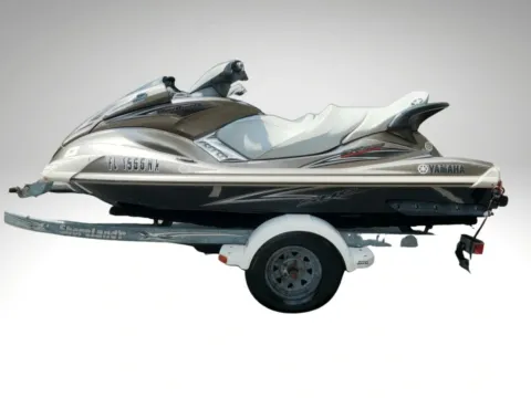 Photos of 2009 yamaha FX CRUISER SHO for sale in Orlando, FL at Winter Park Auto Exchange