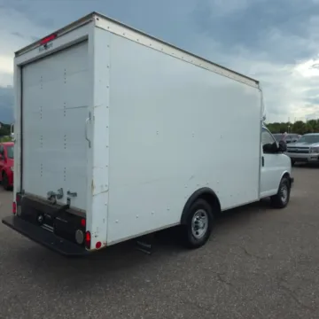 More photos of 2017 Chevrolet Express Commercial Cutaway Cutaway Van 2D at Winter Park Auto Exchange, FL