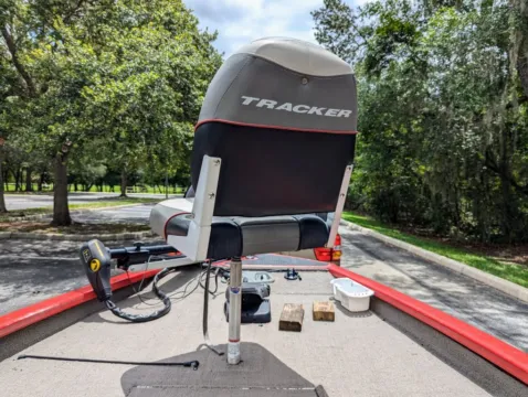More photos of 2004 Tracker Bass Boat at Winter Park Auto Exchange, FL