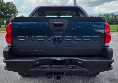 More photos of 2005 Chevrolet Avalanche 1500 LT Sport Utility Pickup 4D 5 1/4 ft at Winter Park Auto Exchange, FL