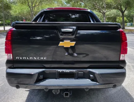 More photos of 2013 Chevrolet Avalanche Black Diamond LT Sport Utility Pickup 4D 5 1/4 ft at Winter Park Auto Exchange, FL