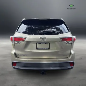 More photos of 2016 Toyota Highlander Limited Platinum Sport Utility 4D at Winter Park Auto Exchange, FL