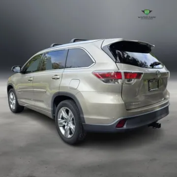 Another view of 2016 Toyota Highlander Limited Platinum Sport Utility 4D for sale in Orlando, FL at Winter Park Auto Exchange