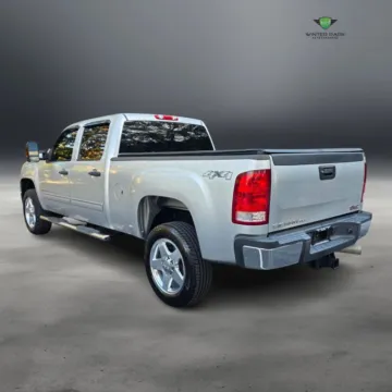 Another view of 2014 GMC Sierra 2500 HD Crew Cab SLE Pickup 4D 6 1/2 ft for sale in Orlando, FL at Winter Park Auto Exchange
