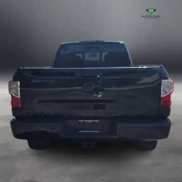 More photos of 2018 Nissan TITAN XD Crew Cab SV Pickup 4D 6 1/2 ft at Winter Park Auto Exchange, FL