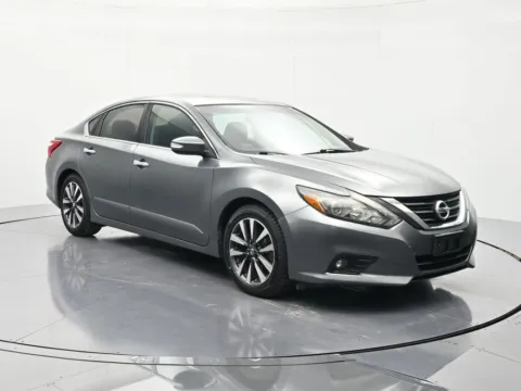 Another view of 2016 Nissan Altima 2.5 SL for sale in Palatka, FL at Beck Chrysler Dodge Jeep RAM