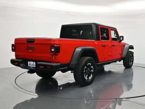 More photos of 2026 Jeep Gladiator Rubicon at Beck Chrysler Dodge Jeep RAM, FL