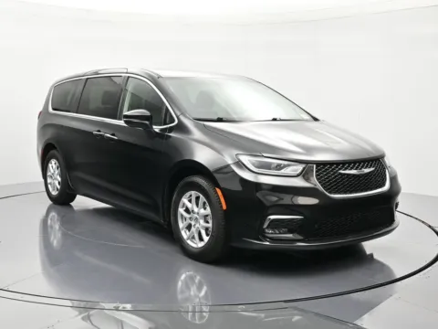 Another view of 2023 Chrysler Pacifica Touring L for sale in Palatka, FL at Beck Chrysler Dodge Jeep RAM